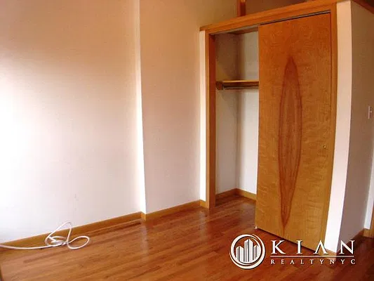 Rented by Kian Realty | media 16