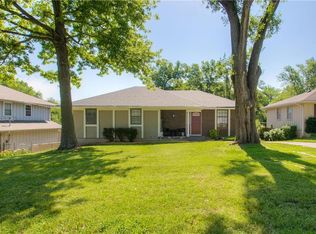 7541 Westridge Rd, Raytown, MO 64138