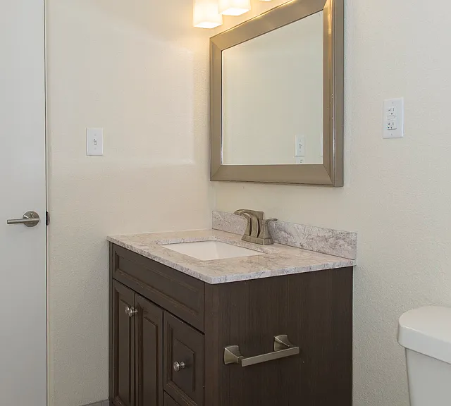2421 S Gaylord St — Photo 22