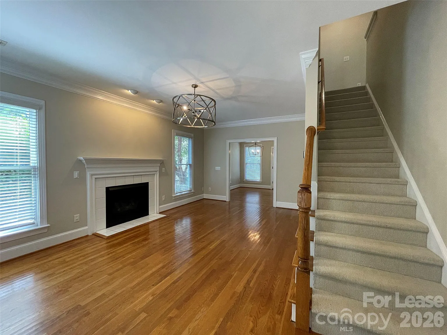 4 bed, 2.5 bath, 2003 sqft, $3,300 — Photo 2