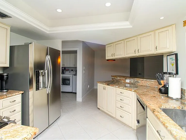 213 Bay Meadows Dr — Photo 18