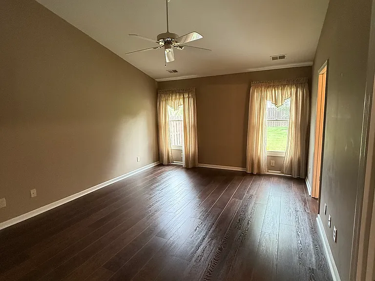 1112 Vinson Ct — Photo 20