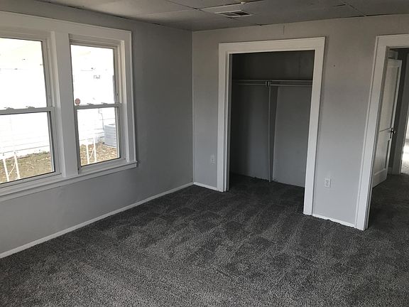 3rd image of 1306 N Union Ave