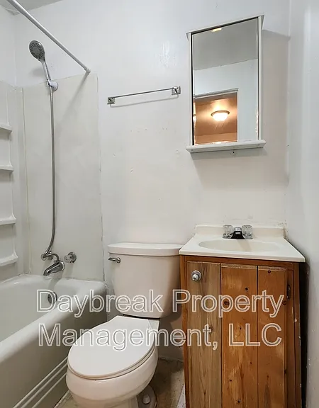1318 1st Ave N #5 — Photo 6