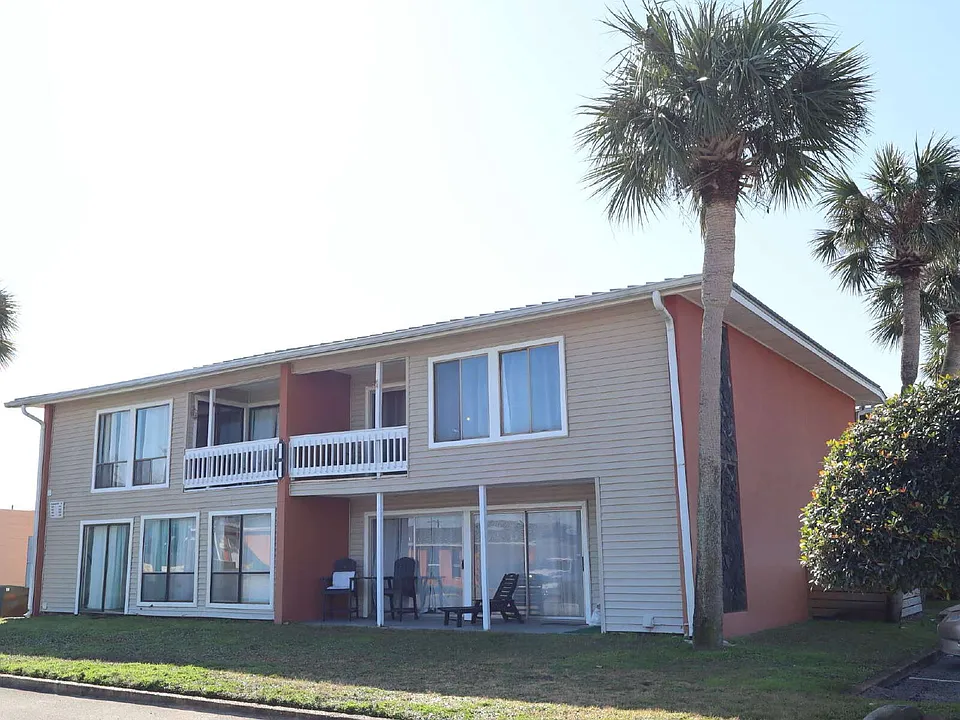 4000 Gulf Terrace Dr #241