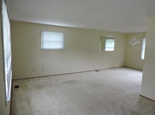 209 Cynthia Dr, Hampton, VA 23666