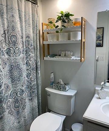 5th image of 1320 Moreland Dr Unit 8