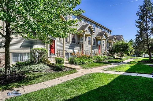 5th image of 2763 N Augusta Dr
