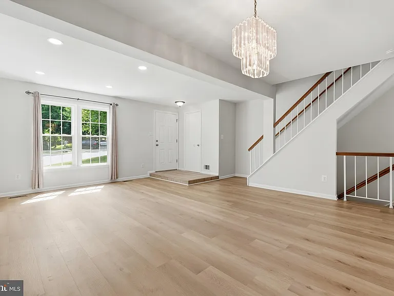 7691 Northern Oaks Ct — Photo 7