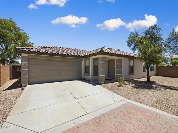 2851 E Cherry Hills Dr, Chandler, AZ 85249