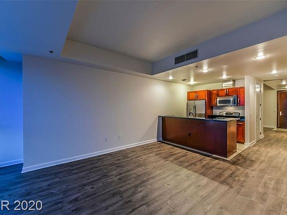 5th image of 4575 Dean Martin Dr Unit 2905