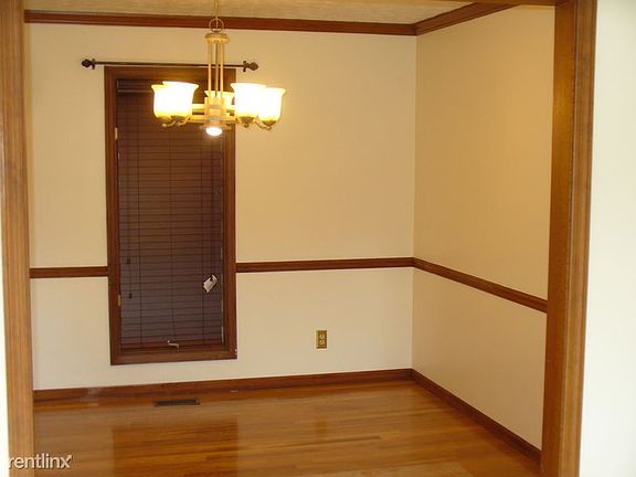 Formal dining room