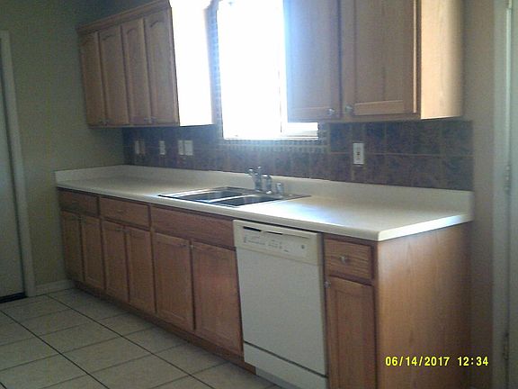 3rd image of 2744 Harrod Ave