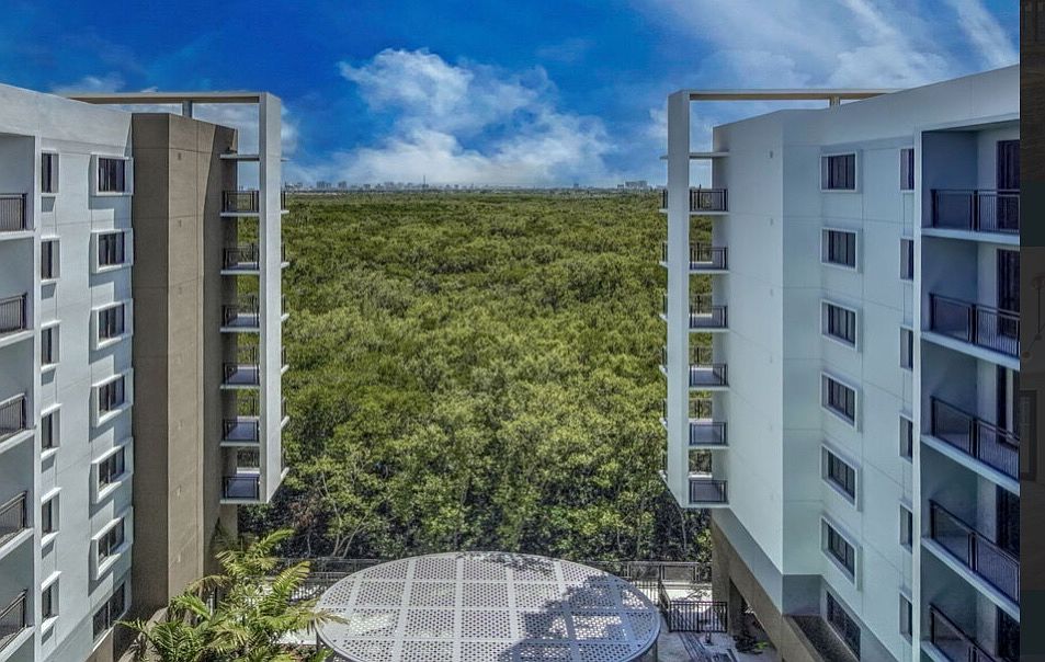 1st image of 501 E Dania Beach Blvd #427