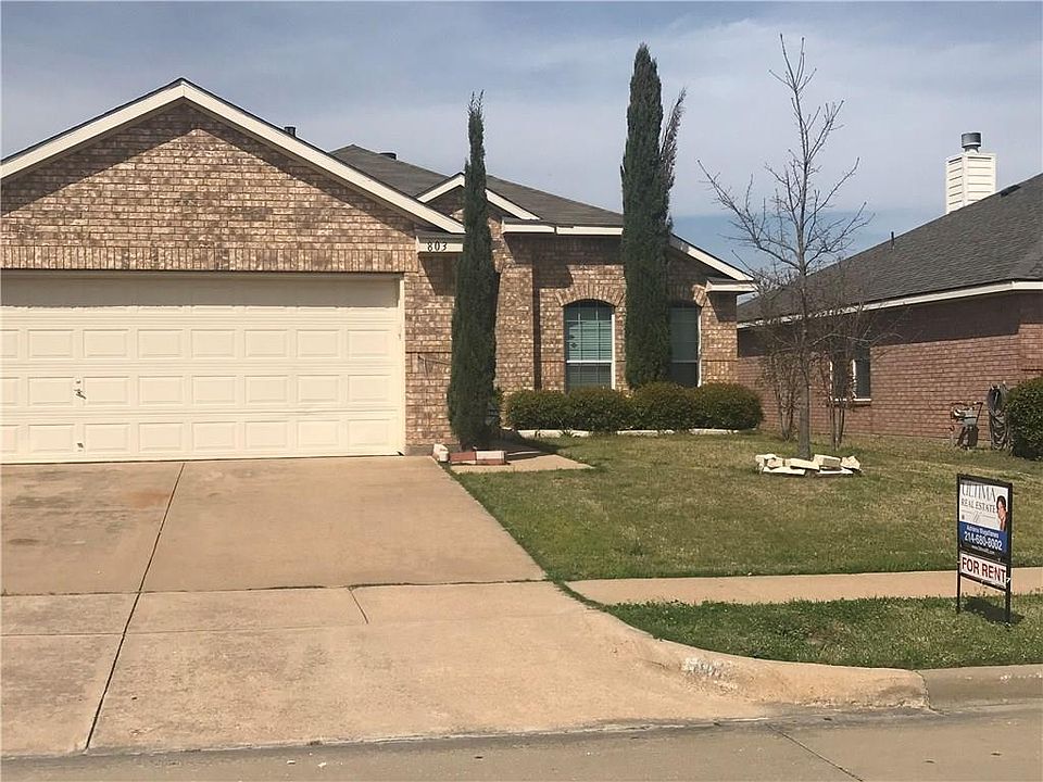 1st image of 803 Plumeria Dr
