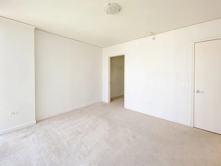 201 N Westshore Dr #1503 — Photo 13