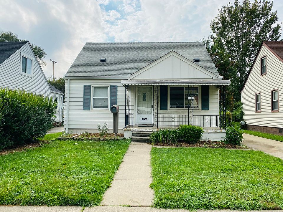 1st image of 26411 Clancy St