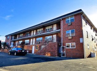 202 12th St APT 9, Palisades Park, NJ 07650