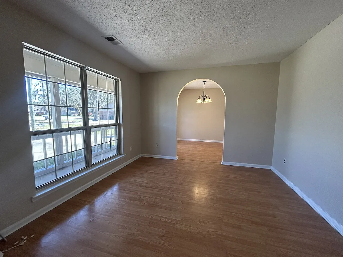 Building Photo - 1559 Hedrick Ct