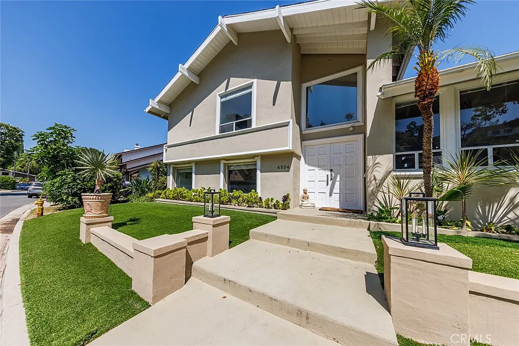 5 bed, 3347 sqft, $12,000 — Photo 2