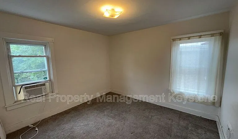 625 Blanton St — Photo 15