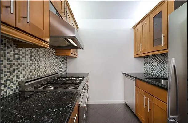 Sold by Center Avenue Equity Co LTD | media 6