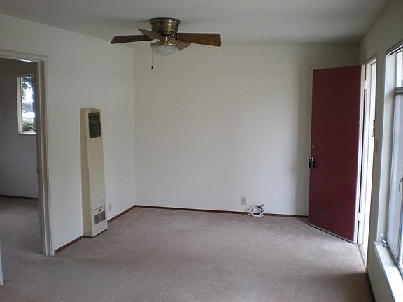 2nd image of 837 Coolidge Ave