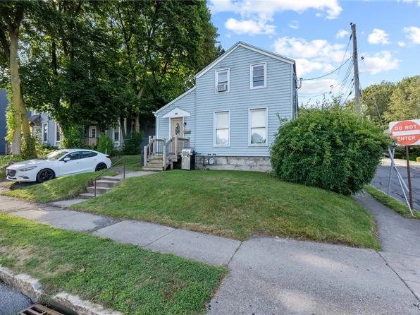 18 Lincoln St, Auburn, NY 13021