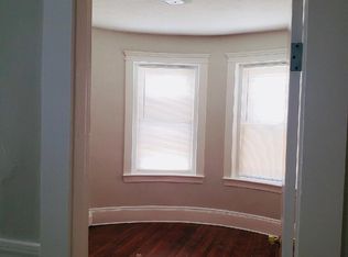 135 Chestnut St, Chelsea, MA 02150