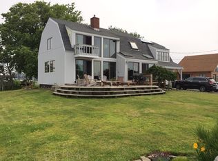 35 Jefferson Rd, Amityville, NY 11701