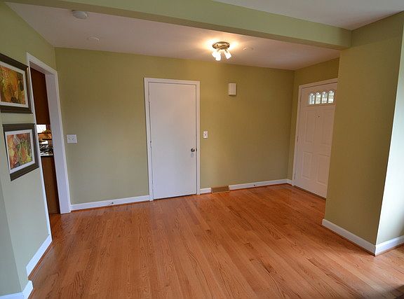 2nd image of 9220 Delphia Ave