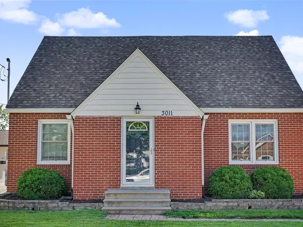 3011 48th St, Des Moines, IA 50310
