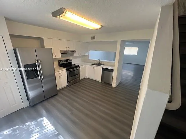 Waterview Condo — Photo 2