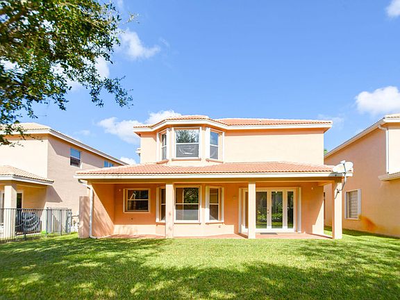 4th image of 8501 Breezy Hill Dr