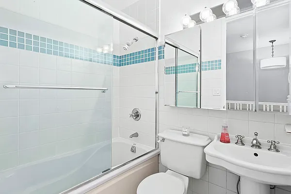 Sold by Triplemint | media 6
