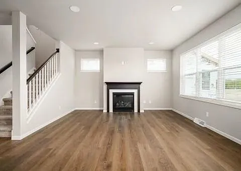 3 bed, 2.5 bath, 1876 sqft, $2,995 — Photo 4