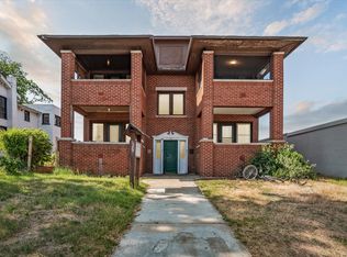 130 W Lawrence St, Pontiac, MI 48341