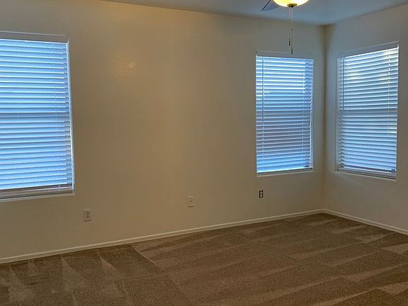 5th image of 43697 W Bedford Dr