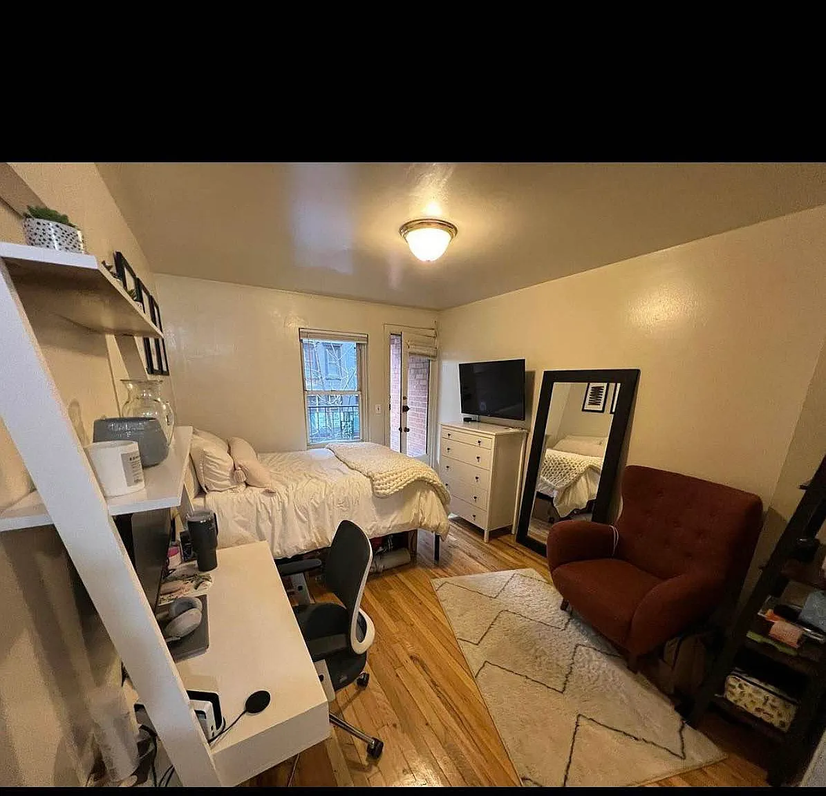 239 East 84th Street — Photo 2