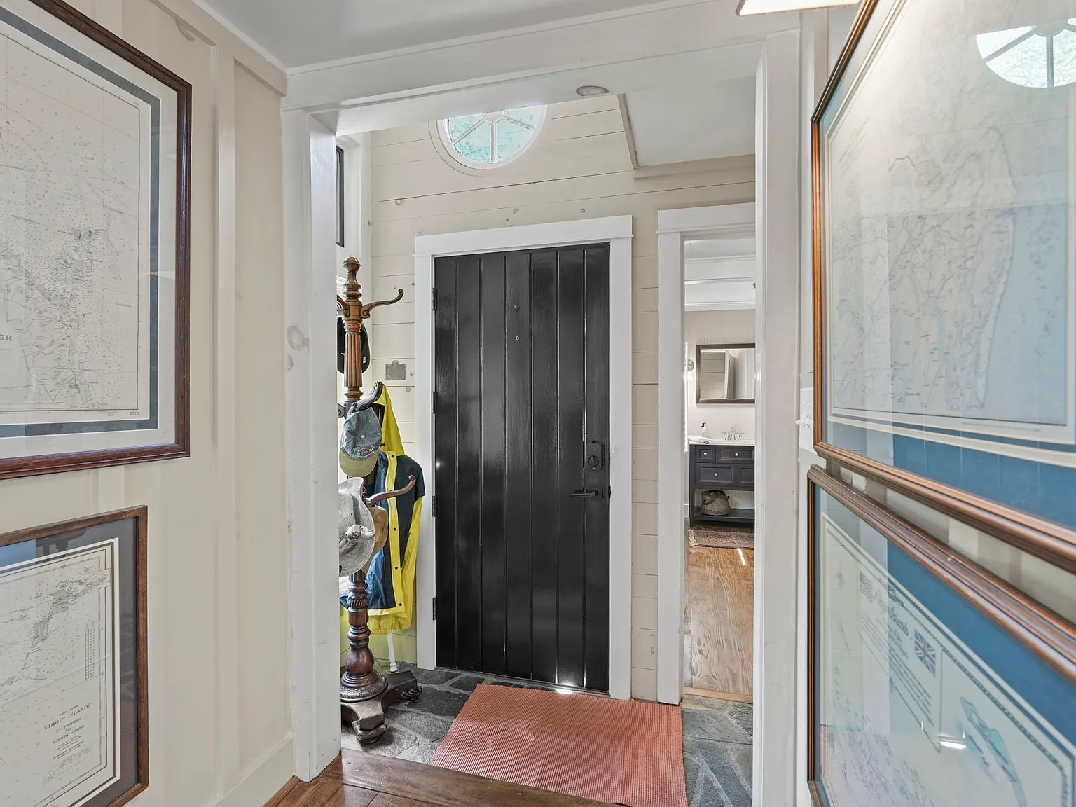 2 bed, 2.5 bath, 2010 sqft, $7,500 — Photo 4