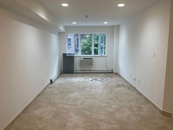 28-27 35th St #2A