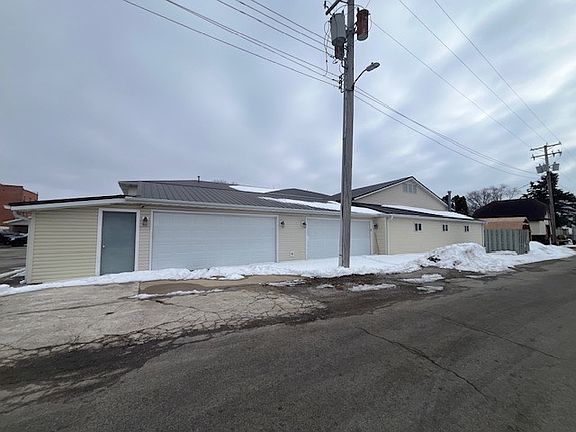 3rd image of 120 S Locust St
