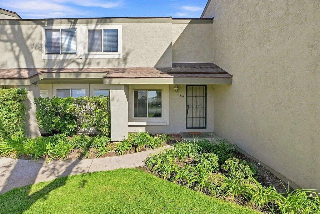4 bed, 2.5 bath, 1400 sqft, $4,200 — Photo 3