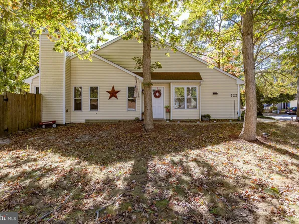 722 Whalers Cove Ct, Galloway, NJ 08205
