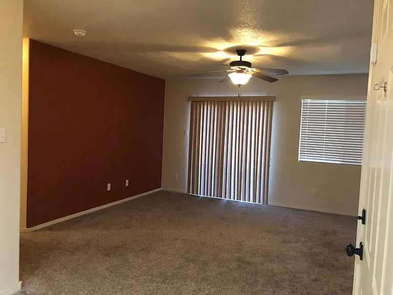 2273 Cortina Loop SE — Photo 4