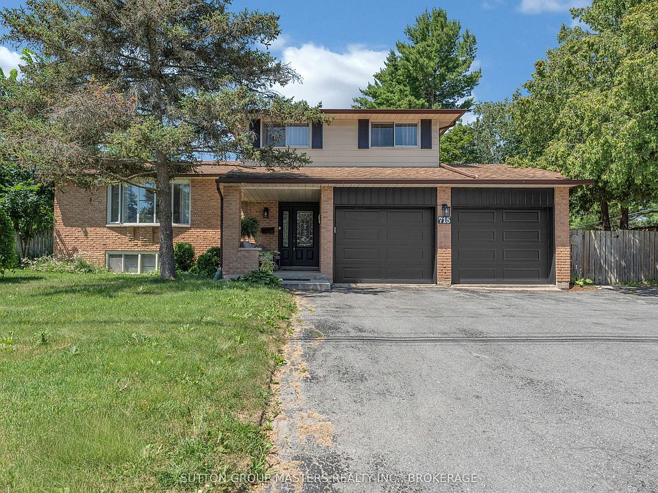 1st image of 715 Collins Bay Rd