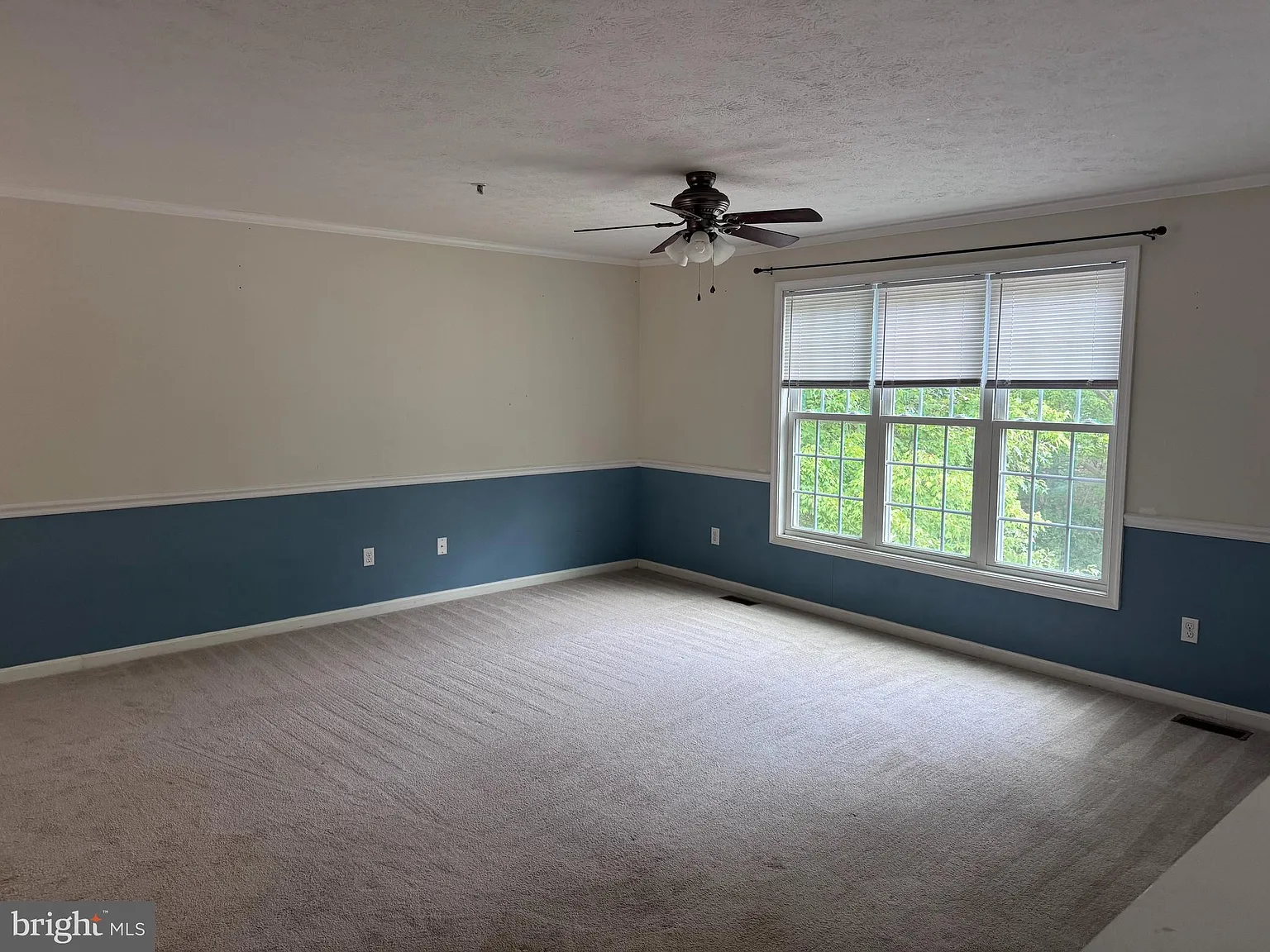 3 bed, 2028 sqft, $2,500 — Photo 4
