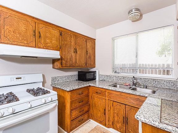 4th image of 4156 Cornelia Way