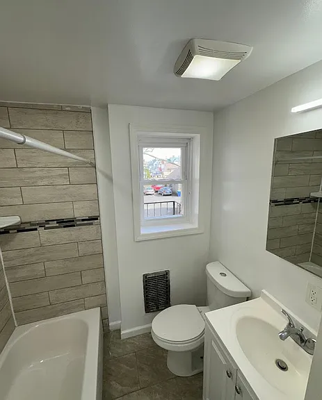 385 Somerset St #19 — Photo 7