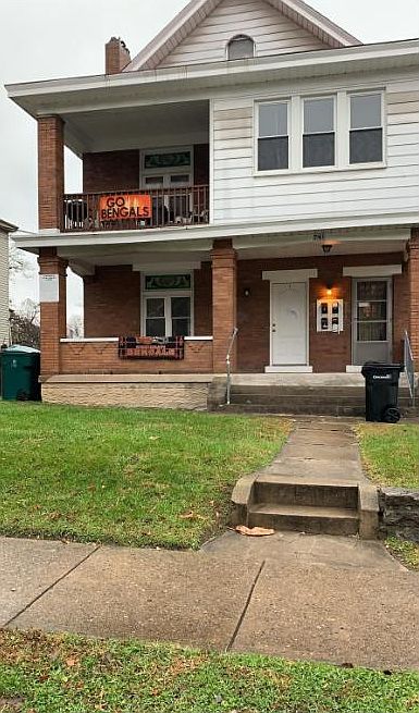 1st image of 741 Woodlawn Ave APT 4